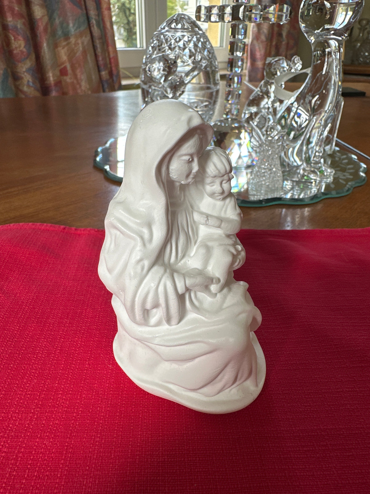 Vierge à l’enfant