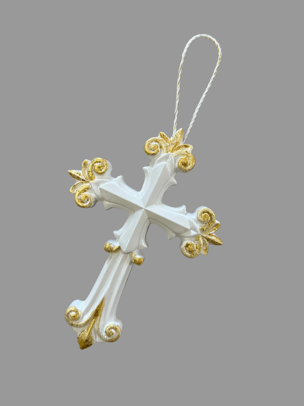 Croix blanche et dorée