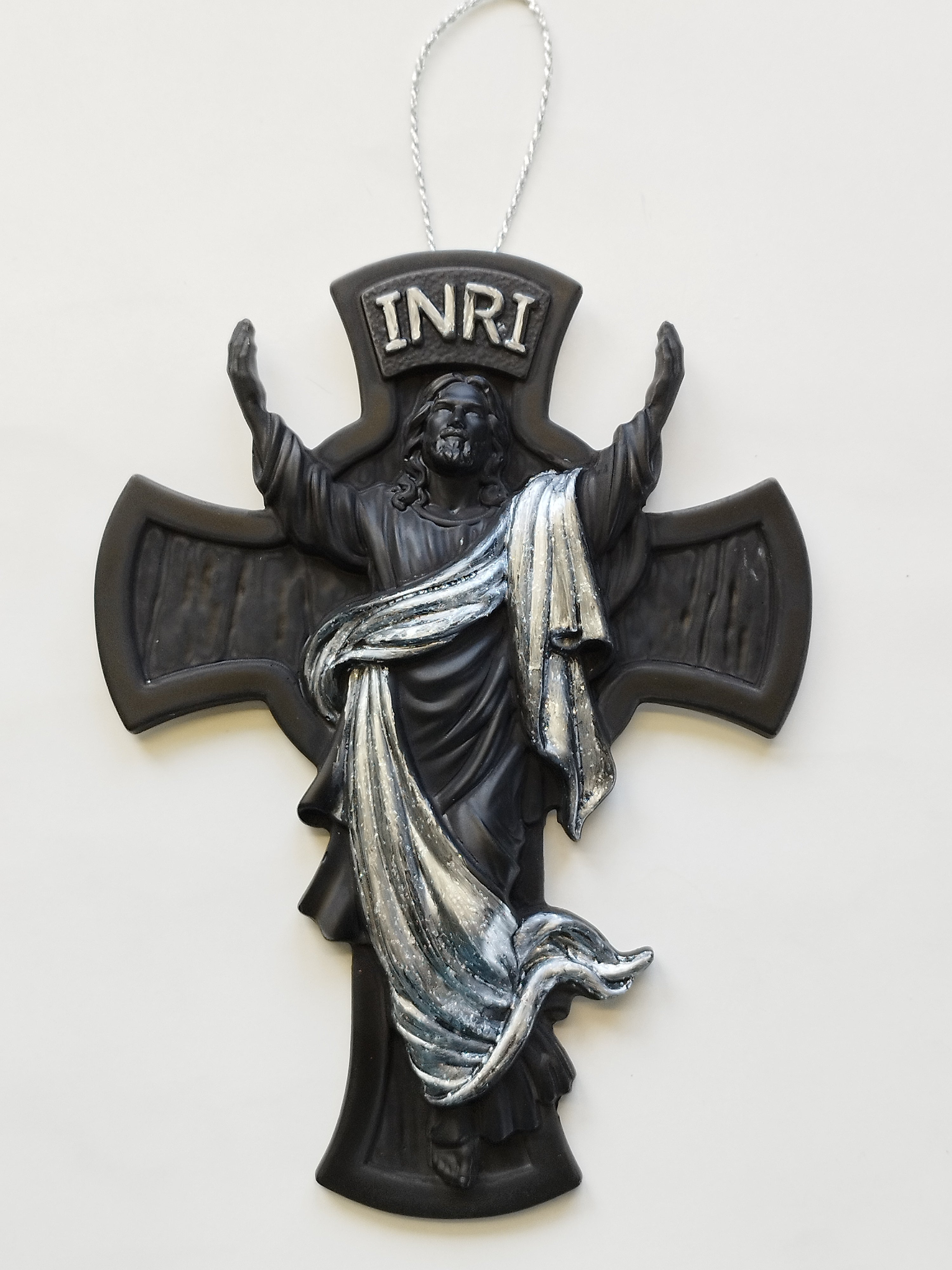 Crucifix noir matt et argenté